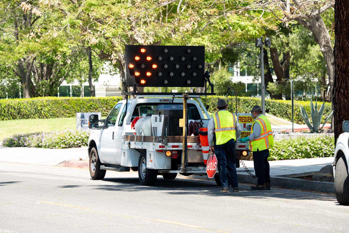 How Flaggers Coordinate Lane Closures to Keep Traffic Moving