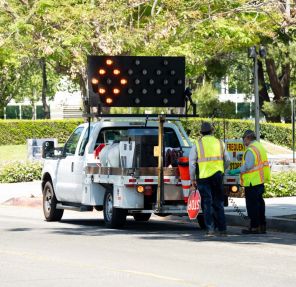 How Flaggers Coordinate Lane Closures to Keep Traffic Moving
